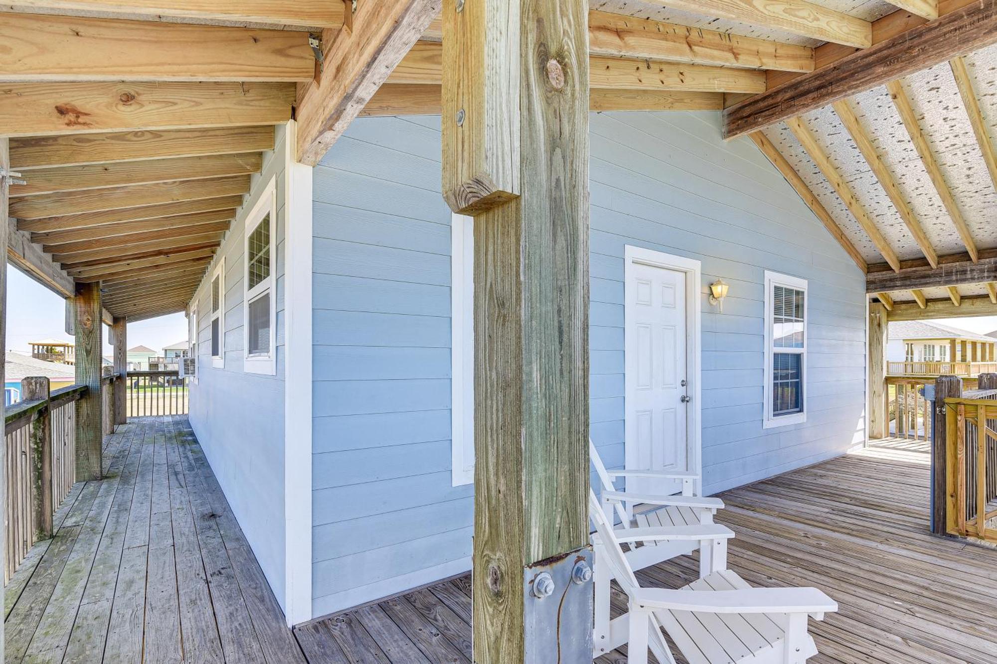 Crystal Beach Home With 2 Grills Walk To Shore! 외부 사진